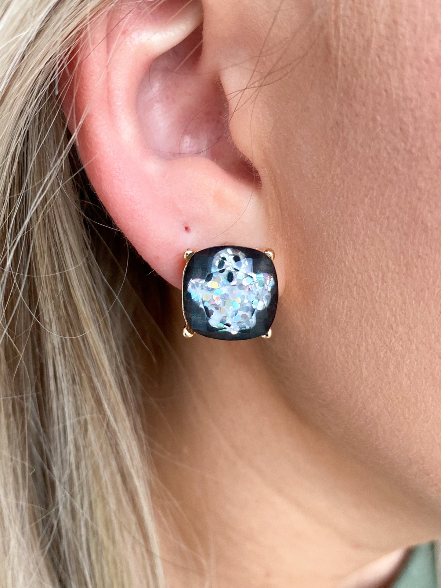 Ghost Stud Earring