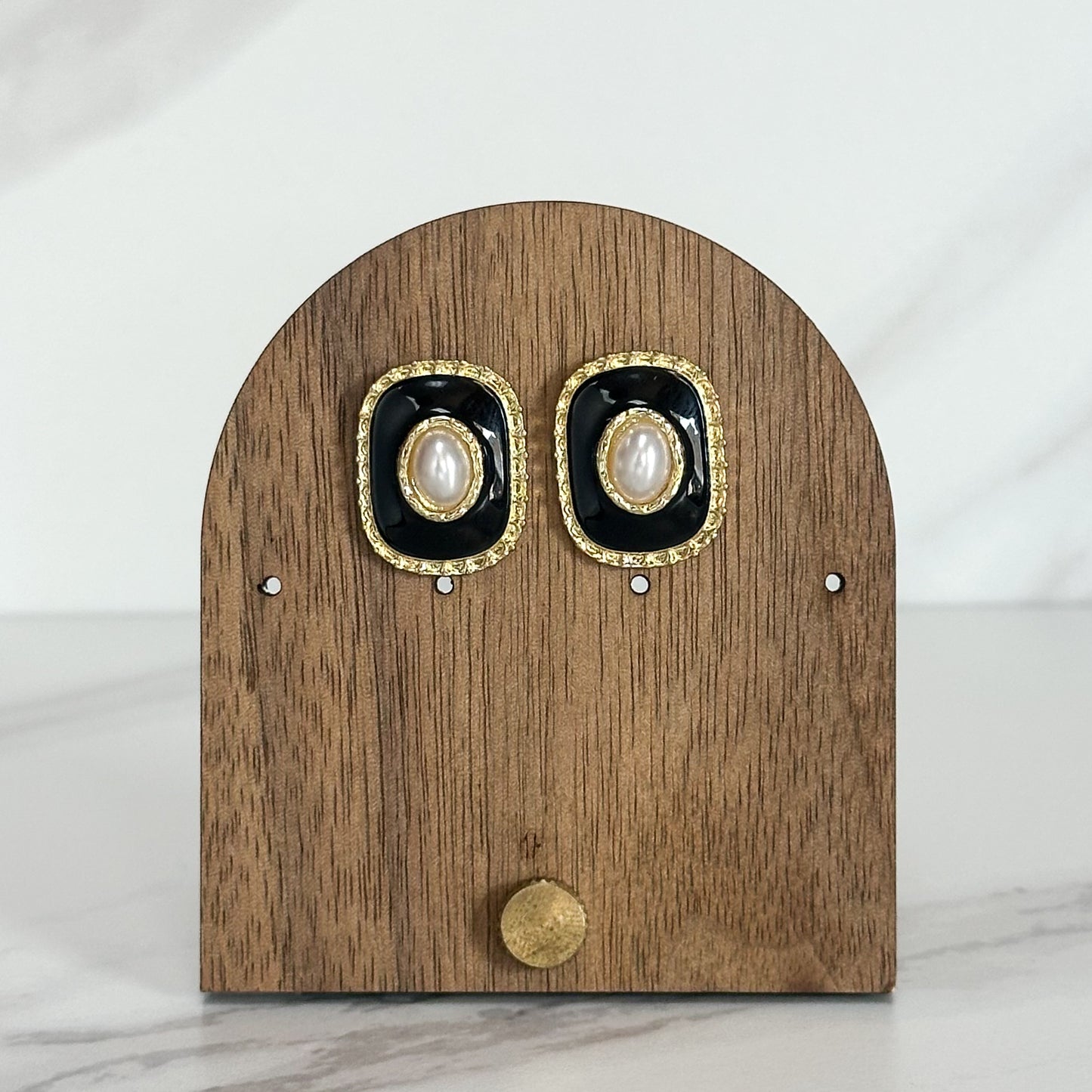 Livi Earring